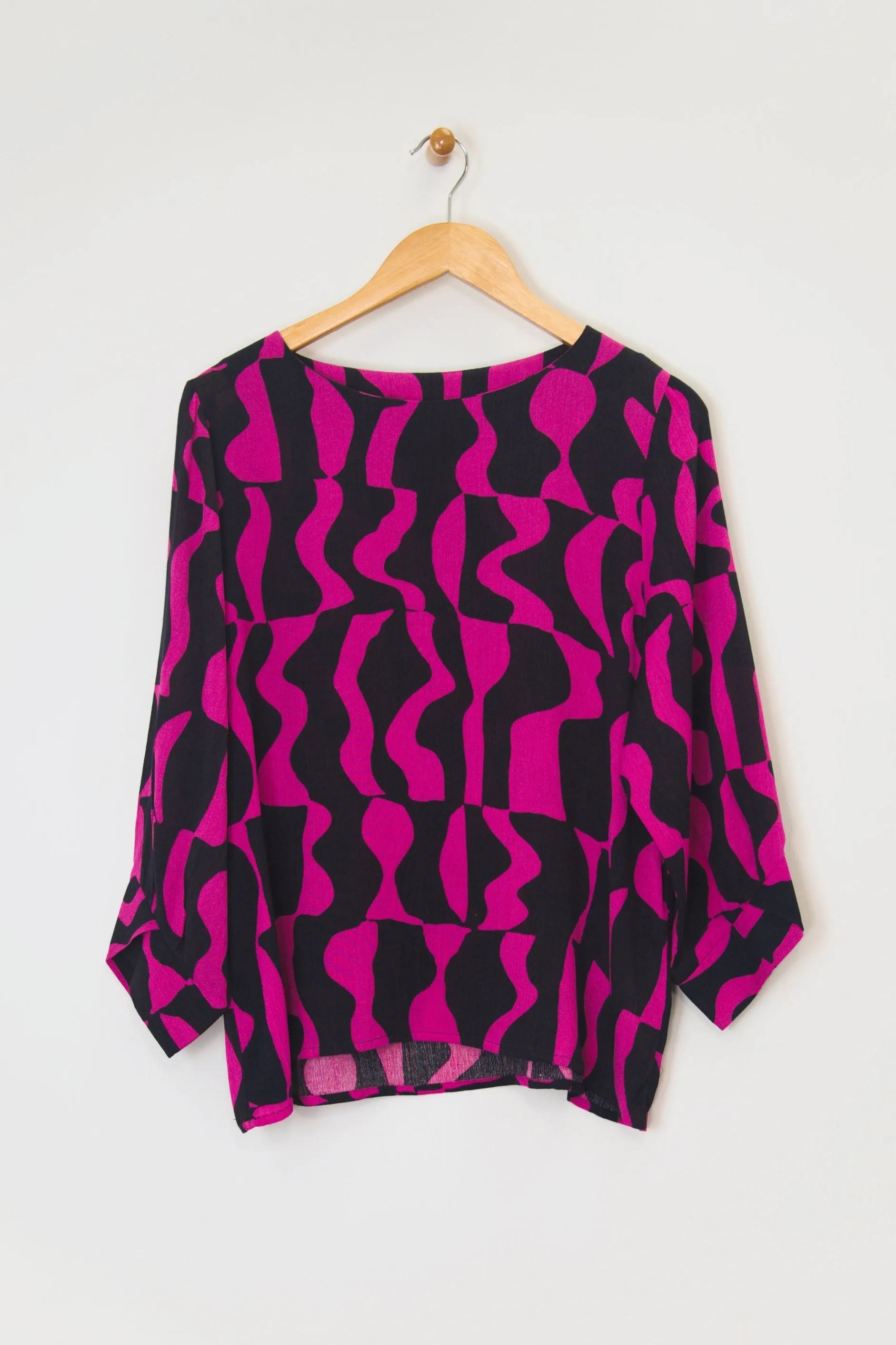 25" Printed Elbow Sleeve Top