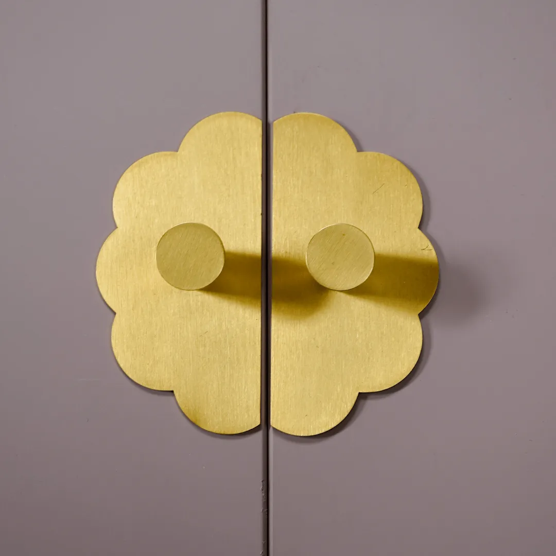 ADA Split Scallop Knob Backplates - Brass