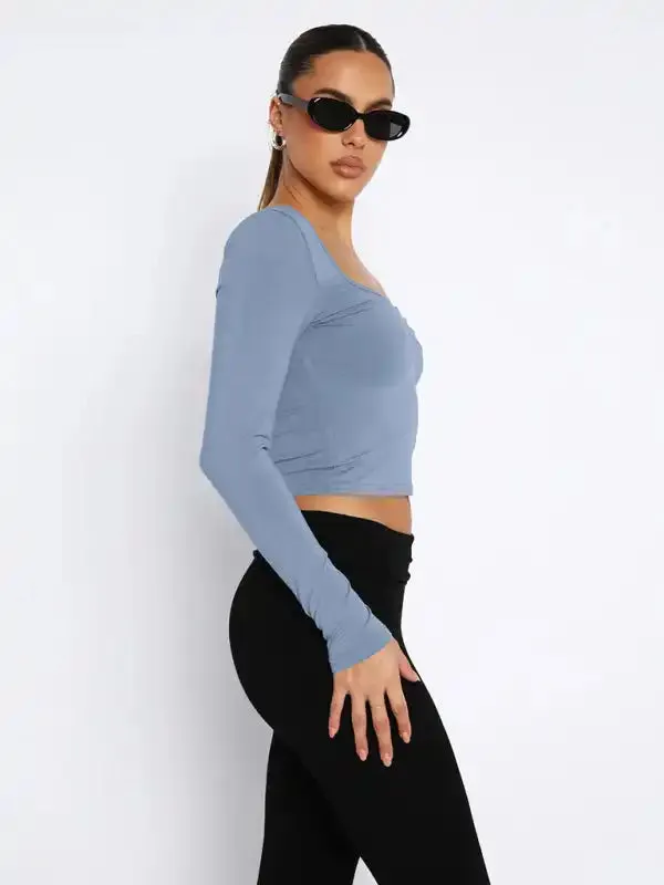 Elegant long-sleeved square-neck knitted top