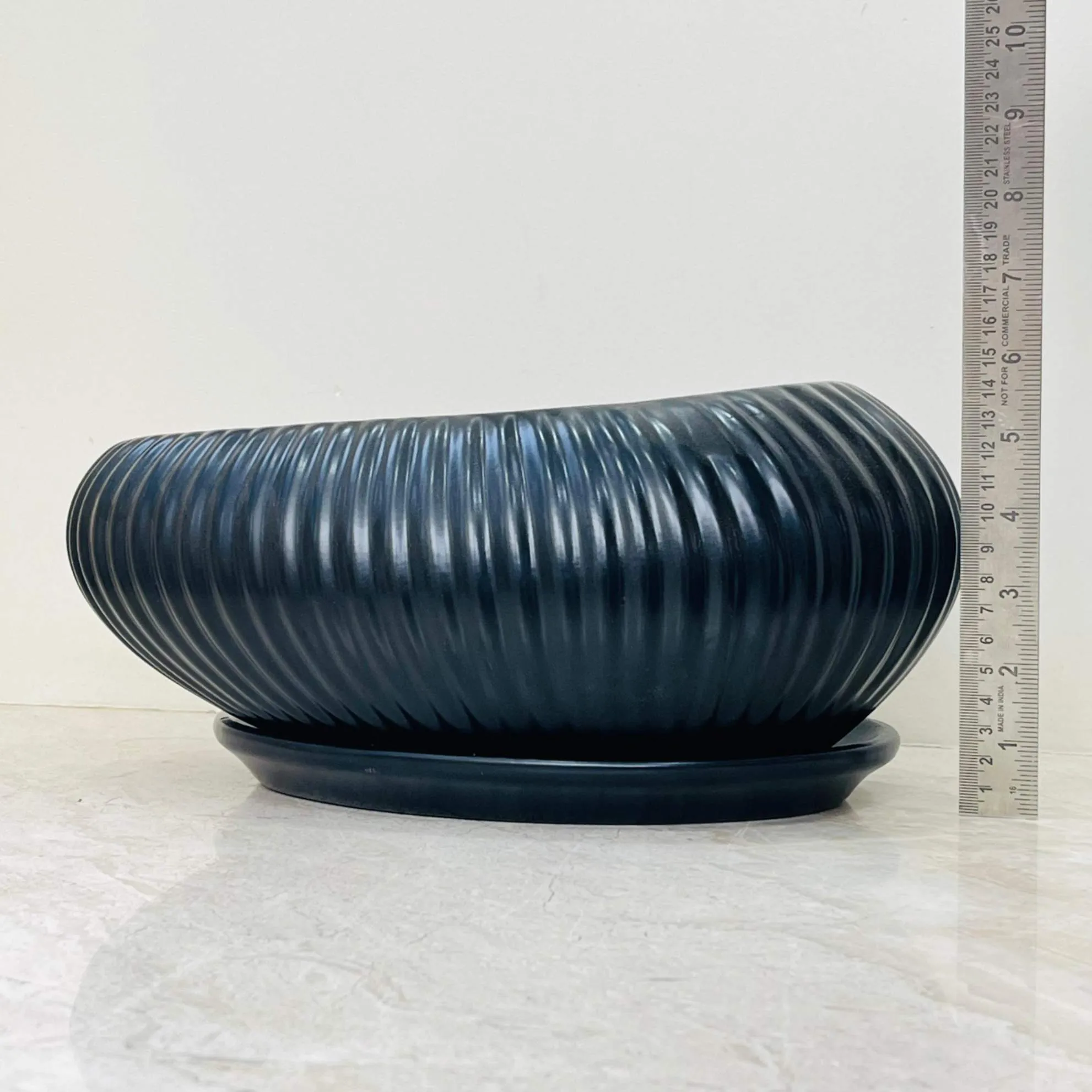 Oval Matte Black Ceramic Planter – Modern Ribbed Indoor Plant Pot