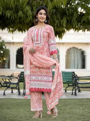 Peach Floral Print Straight Pakistani Style Kurta Trouser And Dupatta Set