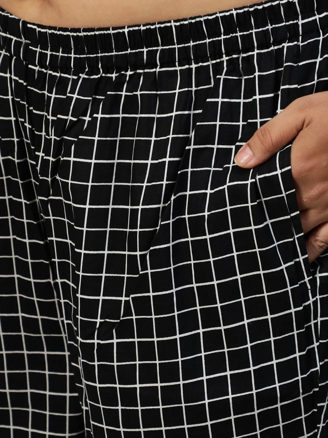 Women Black Checked Night Suit